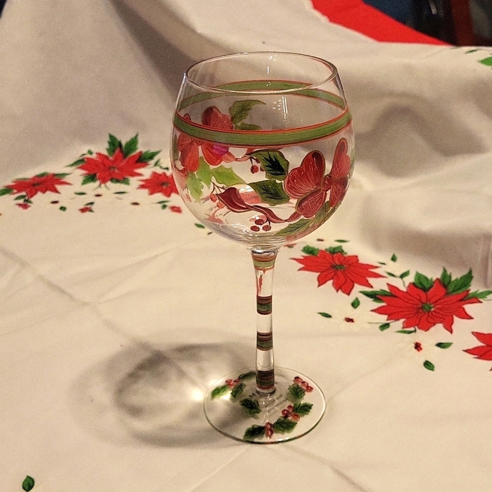 Christmas Wine Glasses  NIB